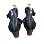 UGG  Char Women’s Black Leather Wedge Sandal Wood Zip-up Back Sz 8 Ankle Strap Photo 4