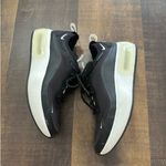 Nike Air Max Motion 2 Sneakers Black White Women’s Size 7 Running Shoes Photo 2