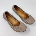 Tieks Gavrieli Womens Ballet Flats Taupe Leather Foldable Slip On Sandals US 9 Photo 0