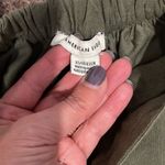 American Eagle  Gaucho style pants.‎ Size XS. Casual, Army Green. Photo 1