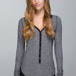Lululemon Awesoma Henley Hyper Stripe Size 8 Photo 0