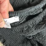 Subdued smocked crop top Photo 4