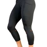 Constantly Varied Gear black Moto leggings, Capri, mesh detail,XS Photo 0