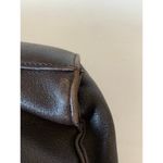 Valerie Stevens  leather crossbody bag in brown. Photo 9