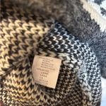 GRAY SWEATER WITH WHITE FLOWERS ROUNDED HEM… FOR HER PREMIUM BRAND FROM PARIS Size M Photo 4