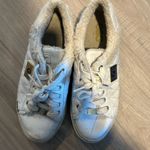 Women's White Shoes Size 7.5 Photo 1