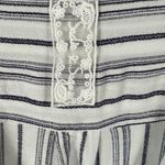 Sadie & Sage Women’s White & Denim Blue Striped Long Sleeve Wrap Front Shirt M Size M Photo 2