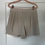 NWT Wayre Travel Pocket Flow Short Size Large in Taupe Aluminum Tan Photo 1