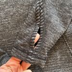 Lululemon  Unknown Sweater Style Sz6 EUC Black/ Grey Photo 7