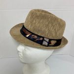 Tan woven jute fedora hat with camo hatband Photo 9