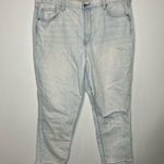American Eagle Outfitters light wash mom jeans distressed women’s size 18 Photo 0