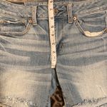 American Eagle JEAN Shorts Women’s Size 6 AE Midi Distressed Raw Hem Shorts Photo 10