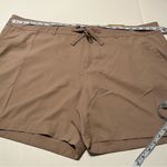 Magellan outdoors Magellan Fish Gear Falcon Lake Shorty Short Womens Size 2X Khaki Silver Mink NEW Photo 3