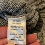 Love Tree Gray Cropped V-Neck Knit Sweater Photo 5