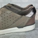 Kizik Miami Sneakers Womens 8 M Gray Metallic Leather Comfort Slip On Hands Free Photo 6