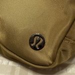 Lululemon  Everywhere Belt Bag 1L CARAMEL Photo 2