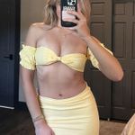 Yellow Two Piece Cropped Set Size XS Photo 0