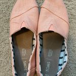 Toms Pink Photo 1
