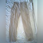 Athleta  Chelsea Cargo Lined Ivory/Cream Colored Pants  S/631619-05  SIZE 6 Photo 3