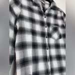Forever 21  Soft Button Down Flannel Shirt Women’s Warm Top Long Sleeve Sz M EUC Photo 1