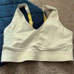 Fabletics  large sports bra Photo 3