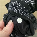 Lululemon Shorts black and white size 6 Photo 4