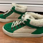 American Eagle Size 7.5 Retro Sneaker Photo 2