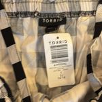 Torrid  Stretch Challis Tie Strap Romper 1X Photo 3