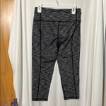 Victoria Sport Knockout Black and Gray Capri Leggings Size Medium Photo 3