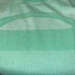Lululemon  Run: Swiftly Tech Racerback
Heathered Green Bean size 4 Photo 3