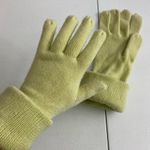 Women’s greenish yellow soft knit warm winter foldable gloves Photo 0