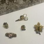 Lot Of 5 Brooch / Tack Pins Photo 0