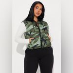 Almost Famous $49 NWOT camo hooded puffer vest XL Photo 1