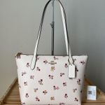 Coach Tote Photo 0