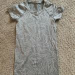 Lululemon Short Sleeve Shirt Photo 0