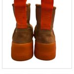 UGG  Classic Tech Mini SIZE 6 Photo 3