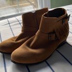 Minnetonka brown moccasin boots with fringe Photo 2