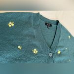 White Fox Boutique Witty Fox Ditzy Floral Crop Button Cardigan - Green - XL Photo 8