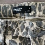 Vera Wang Simply Vera  Black & Tan Leopard Print Women's Jeans straight leg sz4 Photo 9