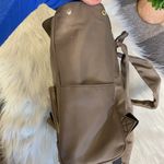 tutilo new york • nylon backpack adjustable straps Tan Photo 5