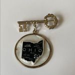 Vintage Ohio STATE Map w/ Gold Tone Key Womens Brooch FORT 1959 to the City Black Photo 0