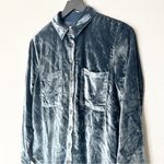 Anthropologie  Pilcro‎ Shirt Buttondown The Hadley Crushed Velvet Relaxed Blue XS Photo 3