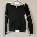 Alternative earth Women’s Raw Neckline Front Pocket Sweatshirt Grey NWOT Photo 5