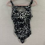 Magic Suit Skin Deep Fiona One Photo 1