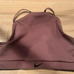 Nike  - Women's Indy Seamless Ribbed Sports Bra Photo 0