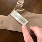 Lululemon Hold True Bra in Soft Sand or Nude Size 32C Photo 5