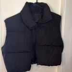 Cropped Vest Black Photo 0