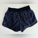 Lululemon  women blue stripe print shorts 6 Photo 1