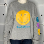 Smiley World Gray Winky Face Pullover Sweatshirt Size Medium Photo 0