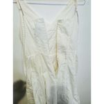 DUNST Women's White Flattering V Photo 11